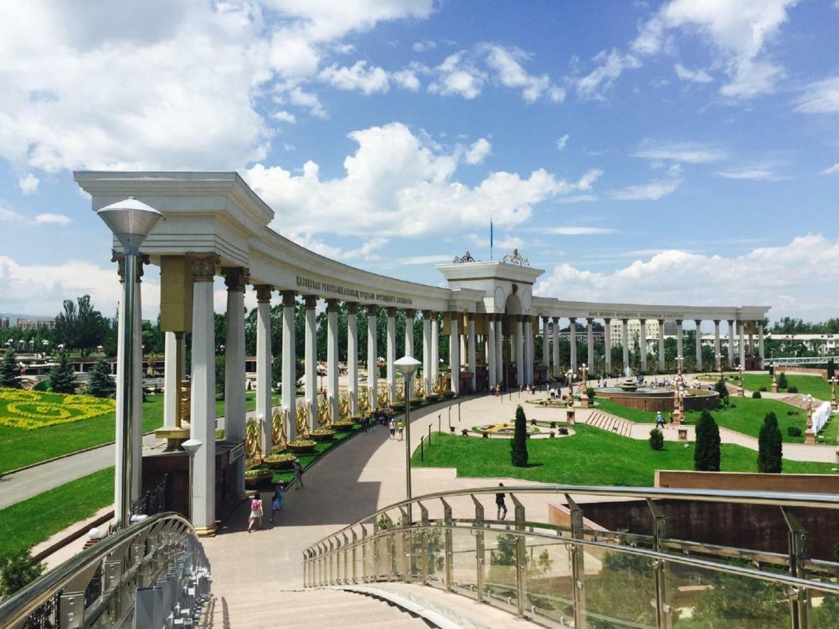 Апартаменты На Улице Розыбакиева, 275-2 Almaty Luaran gambar